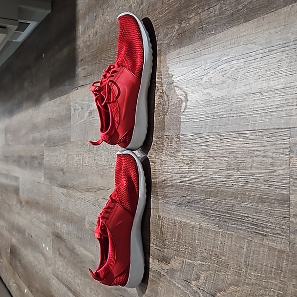 2/$25 Women's red Nike casual shoes size 9.5 - Picture 2 of 6